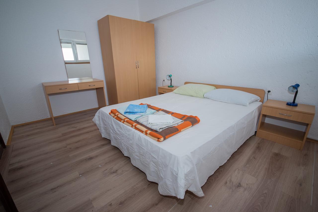 Apartment Busljeta Starigrad Paklenica Exterior foto